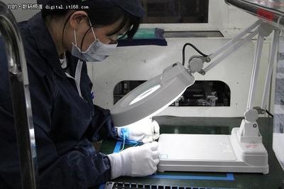 探访轻客工厂 看智慧电单车核心传感器